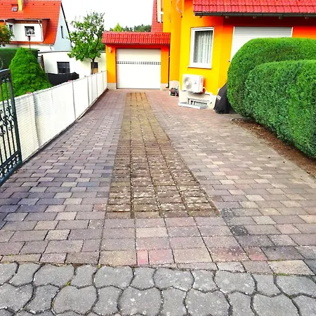 Pfanne דירה Grosskoschen